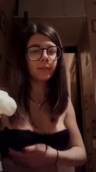 Bonga Cams big titted babe masturbating her dripping Omegle pussy